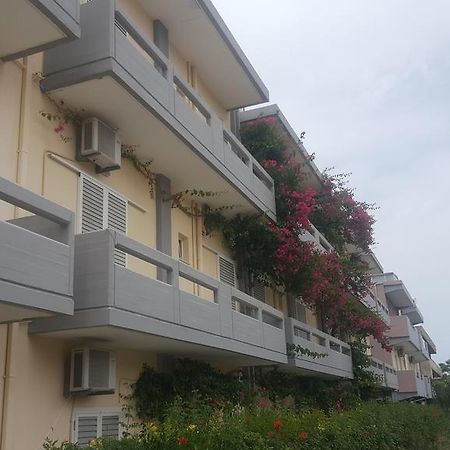 Michel Apartments Amoudara Lasithiou エクステリア 写真