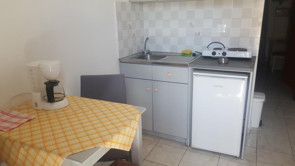 Michel Apartments Amoudara Lasithiou エクステリア 写真