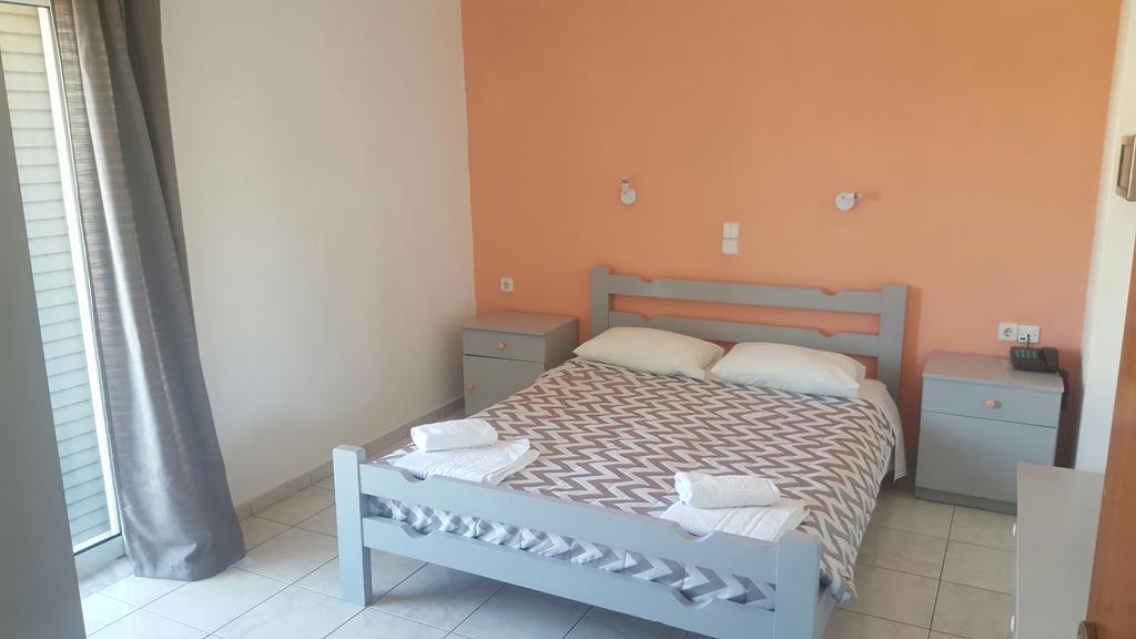 Michel Apartments Amoudara Lasithiou エクステリア 写真